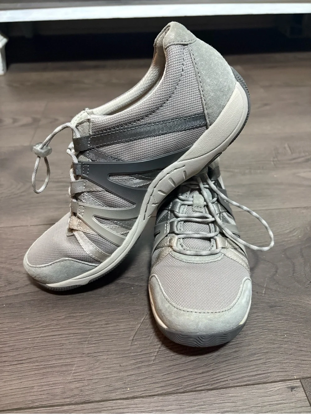 Dansko Grey Suede Henriette Sneakers Comfort Medical Arch Support Quick Lace
